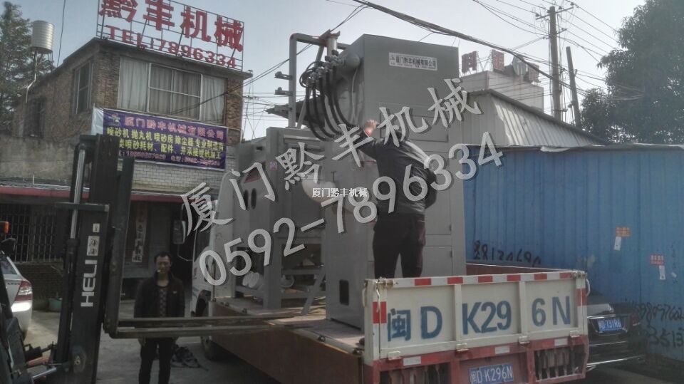 QF-2019脈沖除塵式噴砂機